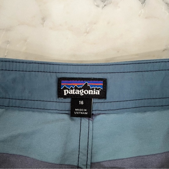 Boy's Patagonia Wavefarer Boardshorts Striped UPF 50 Size 16 - Picture 11 of 13